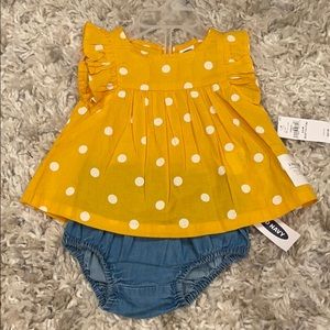 Old Navy 2 Piece Set 3-6M